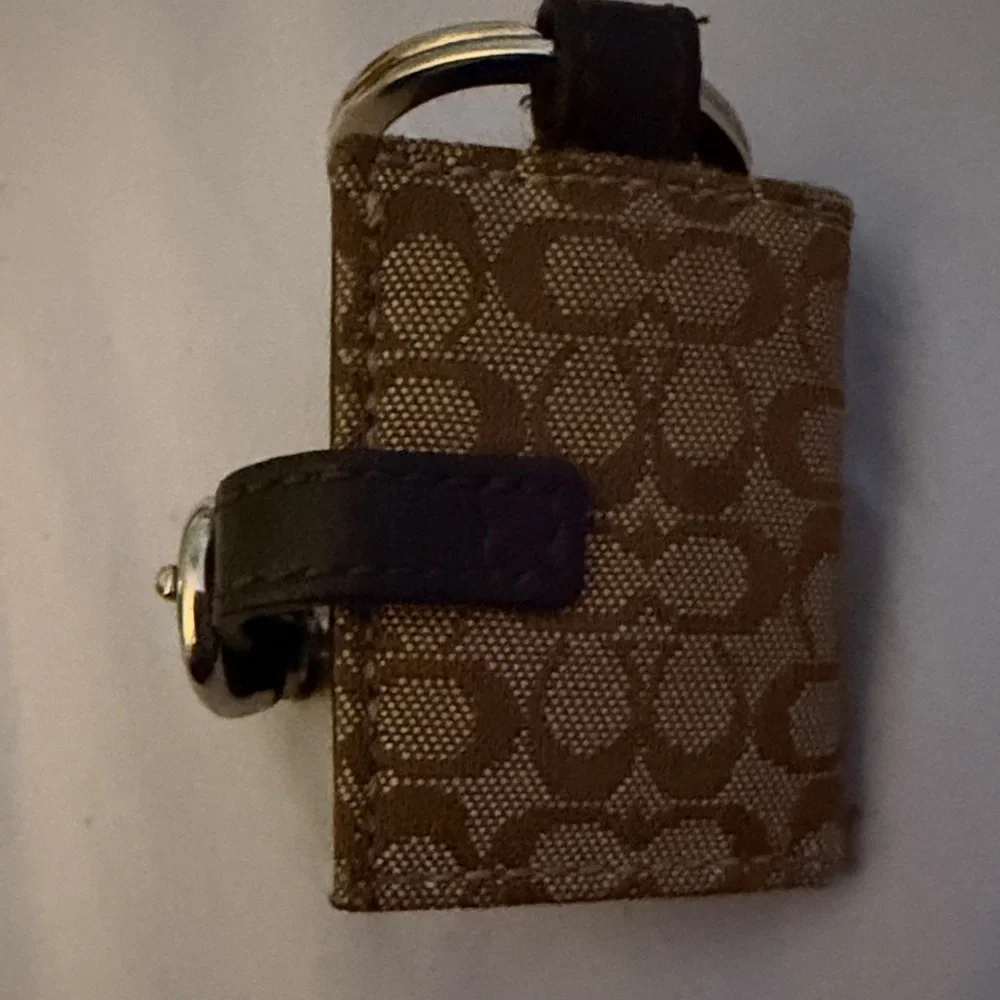 Coach Brown photo frame Key Ring with Silver Accents with Signature C’s - Picture 4 of 5